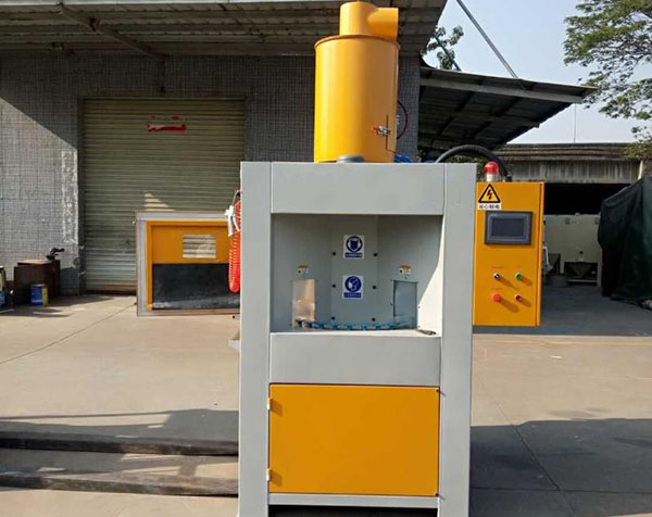 深圳廠家直銷中連續(xù)轉(zhuǎn)盤式自動(dòng)噴砂機(jī)五金亞克力玻璃制品專用設(shè)備